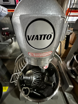 Миксер планетарный VIATTO B-20P Миксер планетарный VIATTO B-20P